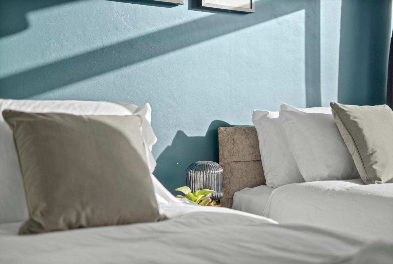 Cosy 3 Bedroom With Free Parking, Garden And Smart Tv With Netflix By Yoko Property Coventry Exterior photo